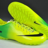 Nike-Mercurial-Veloce-TF-2006-World-Cup-Soccer-Cleats-Fluorescent-Yellow-Green-200x200