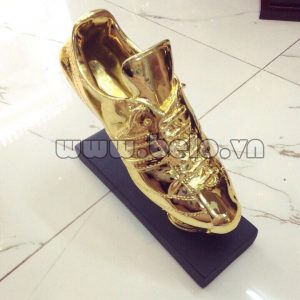 Chiếc giày vàng kỉ niệm chương bóng đá độc quyền tại Belo sport