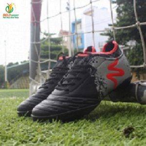 Giày bóng đá MITRE 2018, tương lại đón đầu giày Việt chất lượng cao