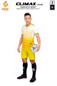 Áo bóng đá Egan Climax màu vàng phối trắng năm 2020