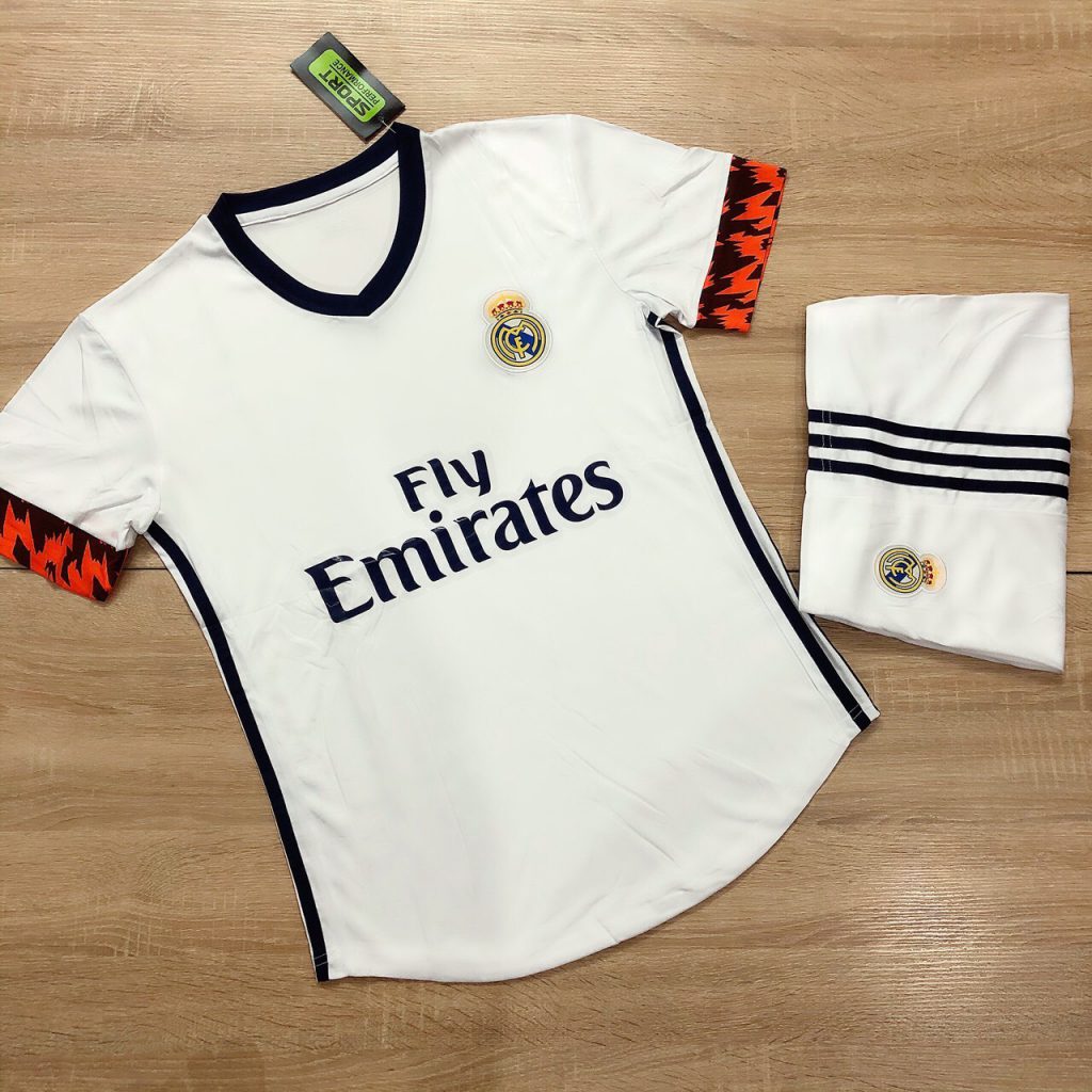 Áo bóng đá CLB Real Madrid màu trắng mới nhất mùa hè năm 2020