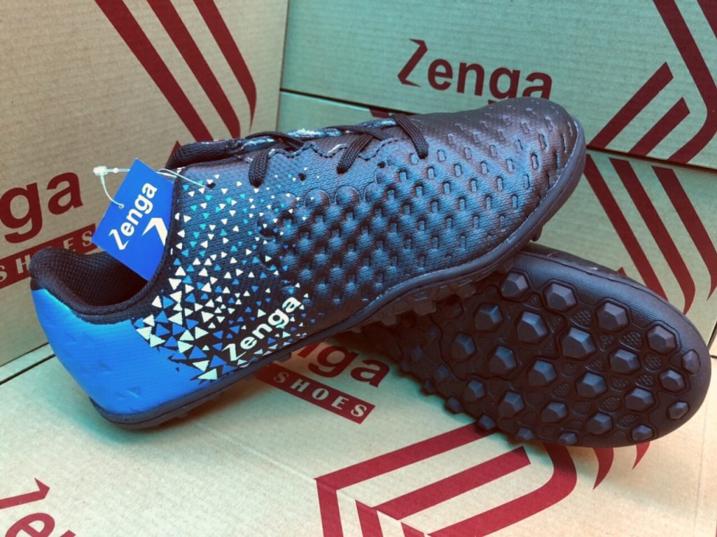 Giày bóng đá Zenga màu xanh dương chuẩn form chân người Việt